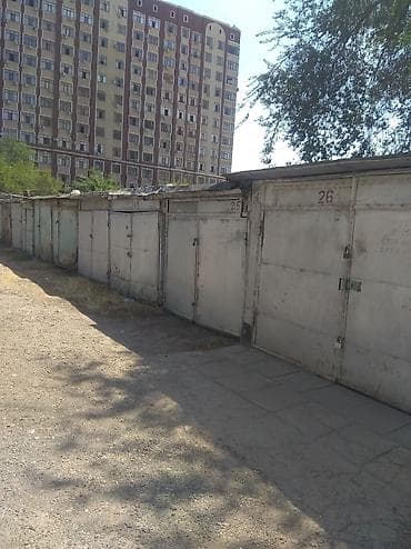 Гараж сатам: Продаю железные ворота ( гаражные ) в количестве 50 штук. Все — 7