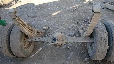 Spare parts for special equipment: Задний мост в сборе с рессорами для легкого грузовика/фургона. Состав — 4