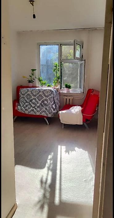 2 комнаты, 43 м², ТЦ Весна 104 серия, 3 этаж, Косметический ремонт — 2