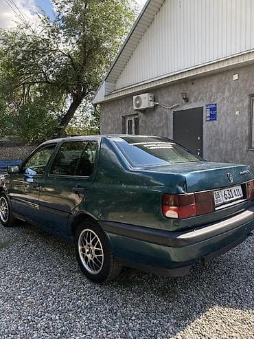 vento капот: Volkswagen Vento: 1995 г., 1.8 л, Механика, Бензин, Седан — 4