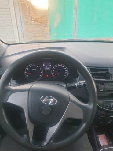 купить бокс на крышу автомобиля бу: Hyundai Solaris: 2016 г., 1.4 л, Механика, Бензиновая, Седан — 11