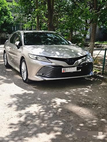 byd e7: Toyota Camry: 2019 г., 2.5 л, Вариатор, Гибрид, Седан — 1