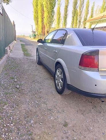 Транспорт: Opel Vectra: 2002 г., 2.2 л, Кол менен иштөөчү, Бензин, Седан — 3