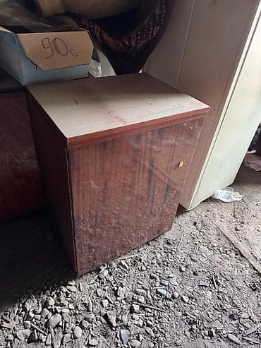 мебель для телевизора: Швейная машинка чайка 3. рабочая холодильник бирюса. рабочий — 4