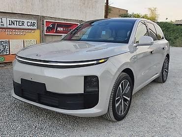 byd e3: Lixiang L6: 2024 г., Электромобиль, Кроссовер — 1