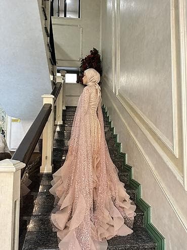 шлейф платья: Вечернее платье в скромном стиле с накидкой и шлейфом - Цвет — 2