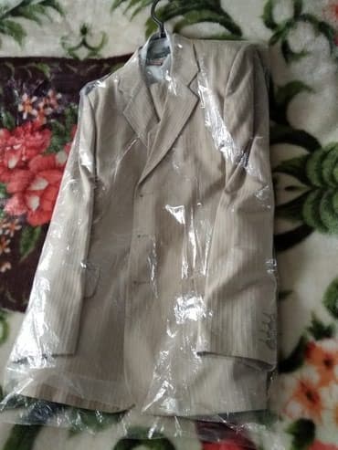 прокат мужских костюмов [возьми на прокат] бишкек фото: Костюм тройка! 46 размер. Турция в идеале! Новый ! одет один раз! цвет — 7