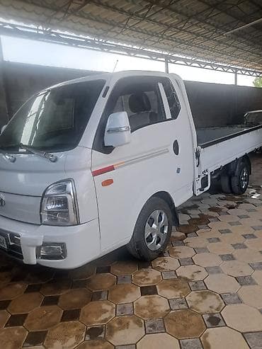 Жеңил жүк ташуучу унаа, Hyundai, Стандарт, 3 т, Колдонулган — 3