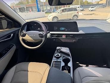 люки крыши: Kia EV6: 2022 г., Автомат, Электромобиль, Кроссовер — 7