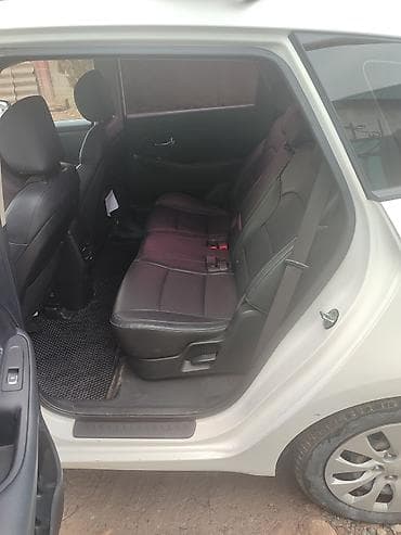 rf 2: Kia Carens: 2018 г., 2 л, Автомат, Газ, Универсал — 7