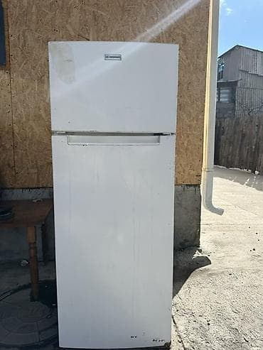 samsung 32a: Холодильник Avangard, Б/у, Двухкамерный, 155 * — 1