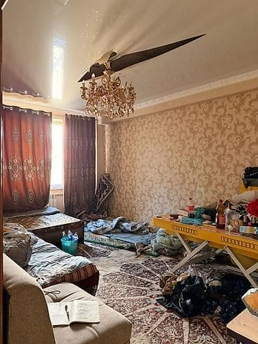 карпинка квартиры: 3 комнаты, 89 м², 1 этаж, Старый ремонт — 8