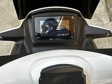 иж мотоциклы: Скутер/mакси-скутер 150куб класса Touring/Racing, бело‑чёрный — 5