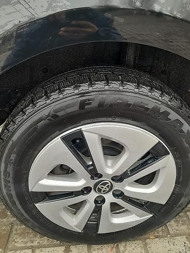 prius v: Toyota Prius: 2016 г., 1.8 л, Вариатор, Гибрид, Лифтбек — 9