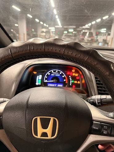 step wgn: Honda Civic: 2008 г., 1.3 л, Вариатор, Гибрид, Седан — 10