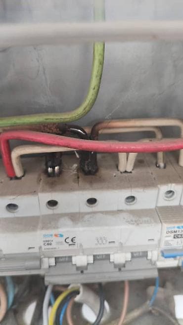 Электрик | Установка распределительных коробок, Монтаж розеток, Установка счетчиков Больше 6 лет опыта