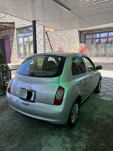 forester 2018: Nissan March: 2004 г., 1.3 л, Автомат, Бензин, Хэтчбэк — 5