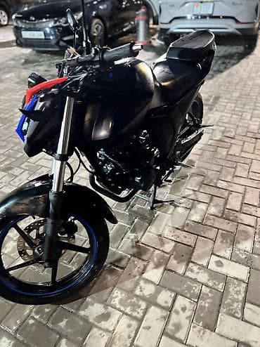 motor cycle: Классический мотоцикл Yamaha, 250 куб. см, Бензин, Взрослый — 2