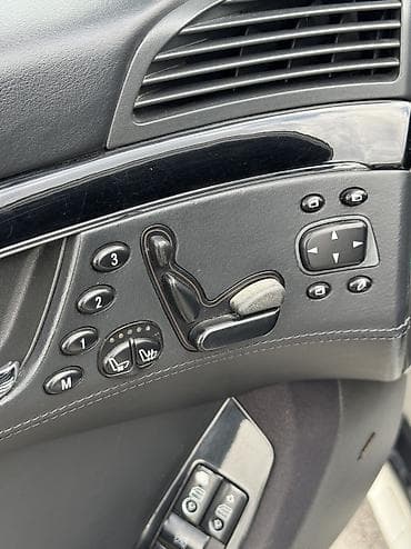 ничего: Mercedes-Benz S-class AMG: 2004 г., 5.5 л, Автомат, Бензин, Седан — 7