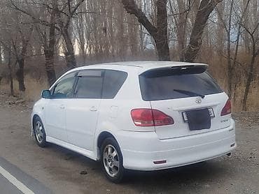 Toyota: Toyota Ipsum: 2002 г., 2.4 л, Автомат, Бензин, Минивэн — 3