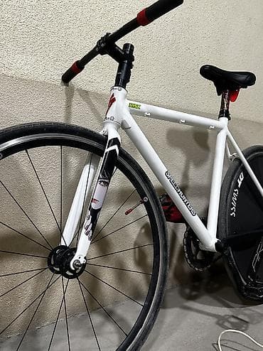 вел: Шоссейный велосипед, Specialized, Рама M (156 - 178 см), Б/у — 2