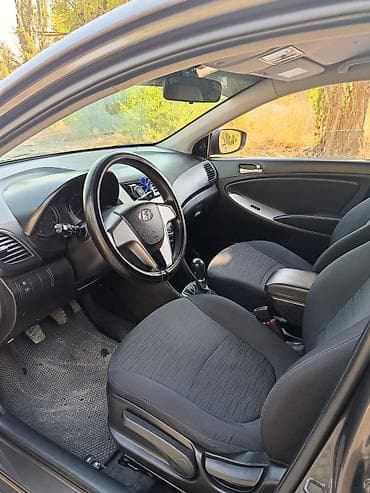 eafc 25: Hyundai Solaris: 2016 г., 1.4 л, Механика, Газ, Седан — 6