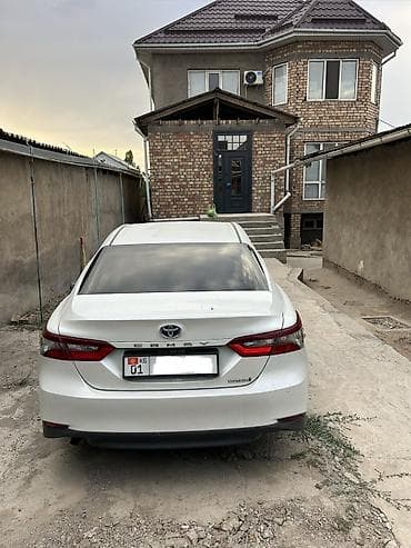 byd e2 2022: Toyota Camry: 2022 г., Вариатор, Гибрид, Седан — 6