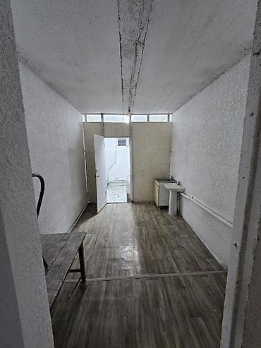 open space: 4 мкр Сдается помещение Площадь: 140м2 Этаж: Цокольный Санузел Без — 2