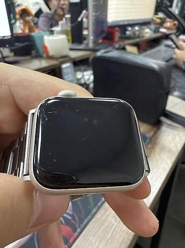 Техника жана электроника: Apple Watch SE 40mm в комплекте коробка, сами часы, родная зарядка — 3