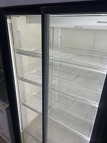 мини будка: Промышленный холодильный шкаф-витрина HELKAMA с раздвижными — 3