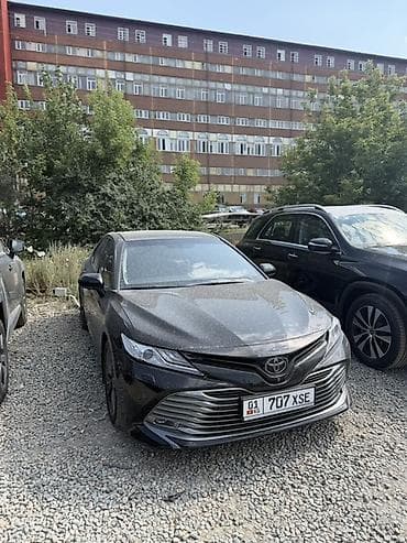 Toyota Camry: 2018 г., 3.5 л, Автомат, Бензин, Седан