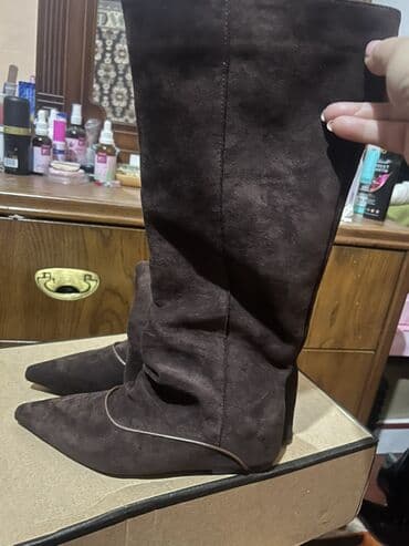 купить обувь бишкек: Женские сапоги-трубы, размер 35 (по стельке ориентировочно 22,5–23 — 2