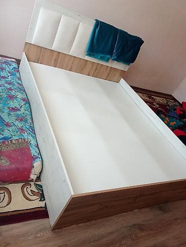 детские коврики: Двуспальная кровать, С мягким изголовьем, длина - 200 см — 1