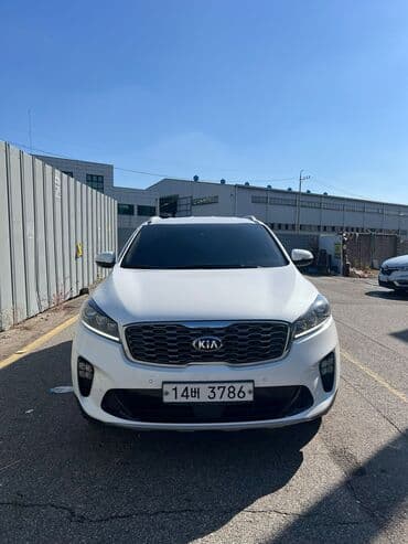 Продаю 2 шт Киа Сорента 9г. Свежепригнаны,В идеальном состоянии! За