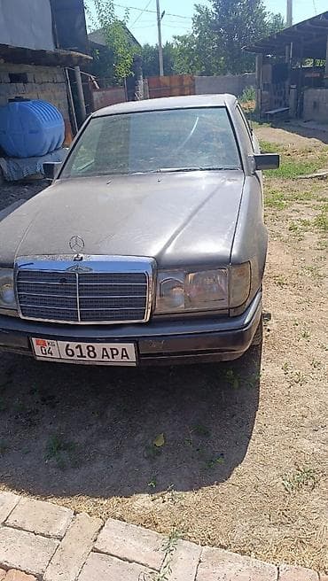 полики мерседес 211: Mercedes-Benz W124: 1991 г., 2.3 л, Механика, Бензин, Седан — 4