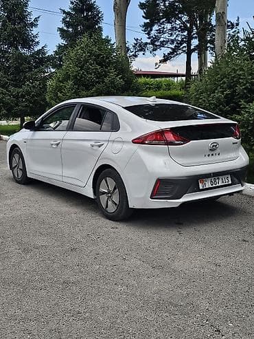 sonata dn8 2021: Hyundai Ioniq: 2020 г., 1.6 л, Автомат, Гибрид, Хэтчбэк — 4