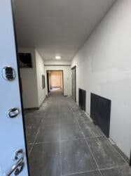 срочно продаётся 1 комнатная квартира в районе ошского рынка по улице кенсуйская: 1 комната, 46 м², Элитка, 2 этаж, Дизайнерский ремонт — 23