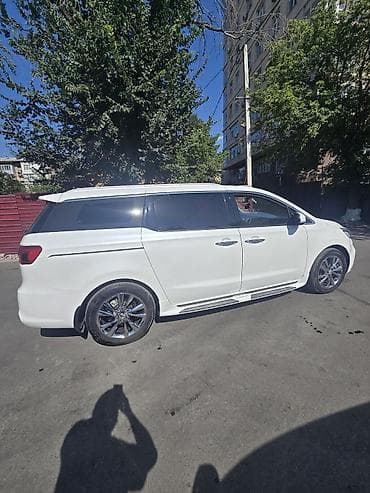 свежепригнанный: Kia Carnival: 2019 г., 2.2 л, Автомат, Дизель, Минивэн — 5