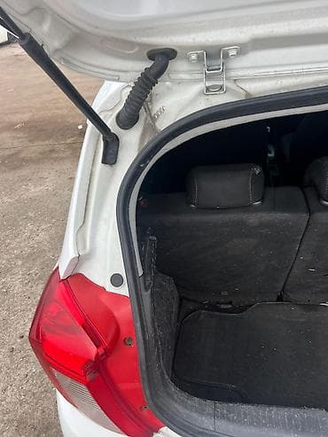 lada xray: Chevrolet Spark: 2020 г., Хэтчбэк — 8