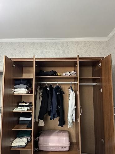 комоды шкафы тумбы: Спальный гарнитур, Б/у, Двуспальная кровать, ДСП, цвет - Коричневый — 6