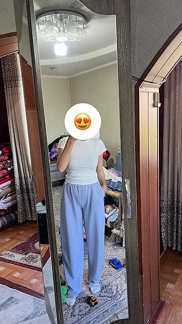 Спартивный шым 900сом жаны Кофта 700сом жаны Рубашка 1000сом жаны at lalafo.kg Спартивный шым 900сом жаны Кофта 700сом жаны Рубашка 1000сом жаны