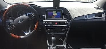 Продажа авто: Hyundai Sonata: 2017 г., 2 л, Автомат, Газ, Седан — 8