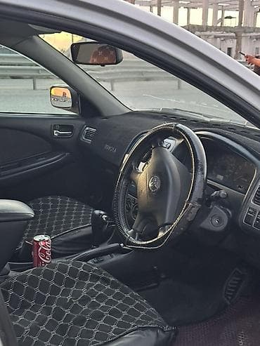 Транспорт: Toyota Avensis: 2002 г., 1.8 л, Автомат, Лифтбек — 5