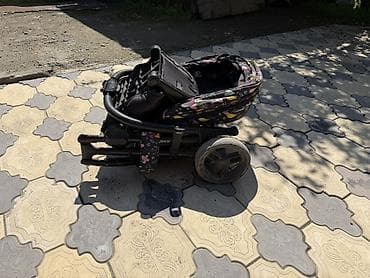 коляска детские: Коляска, Другой бренд, цвет - Черный, Б/у, Самовывоз, Бесплатная доставка, Платная доставка — 1