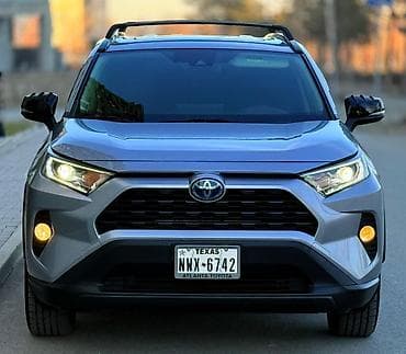 Toyota RAV4: 2020 г., 2.5 л, Автомат, Гибрид, Внедорожник