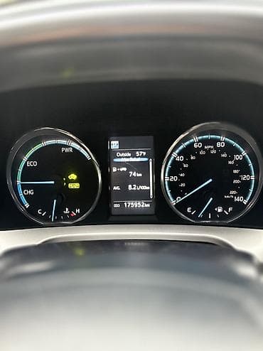 некса 2: Toyota RAV4: 2016 г., 2.5 л, Автомат, Гибрид, Внедорожник — 7