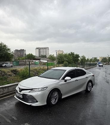 Toyota Camry: 2019 г., 3.5 л, Автомат, Бензин, Седан at lalafo.kg Toyota Camry: 2019 г., 3.5 л, Автомат, Бензин, Седан
