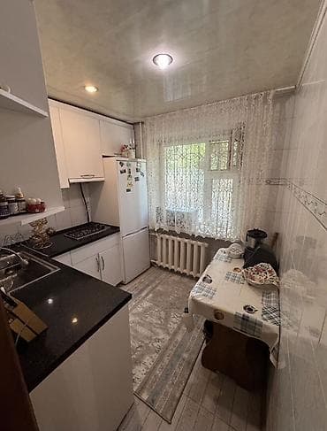 osh flat: 3 комнаты, 56 м², Центральная мечеть Хрущевка, 1 этаж — 6