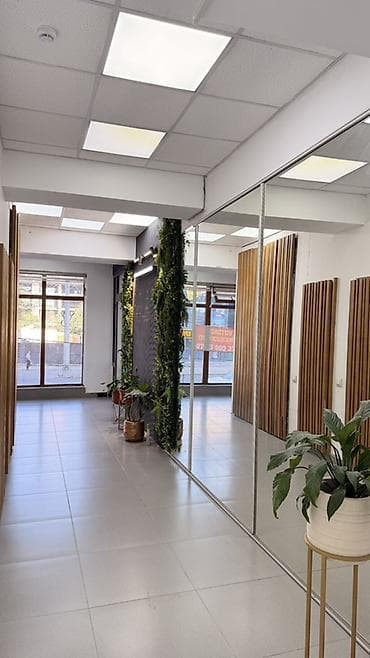 Аренда офисов, 30 м², В бизнес центре, 1 линия at lalafo.kg Аренда офисов, 30 м², В бизнес центре, 1 линия