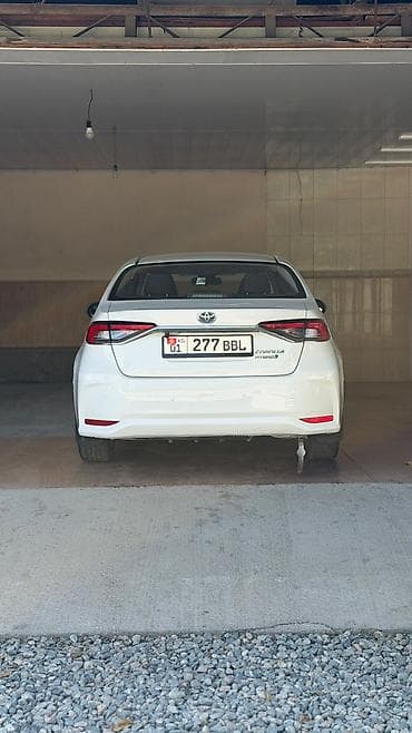 prius plus: Toyota Corolla: 2022 г., 1.8 л, Вариатор, Гибрид, Седан — 5